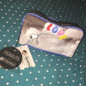 LeSportsac x Peanuts cosmetic bag Snoopy Fly Away